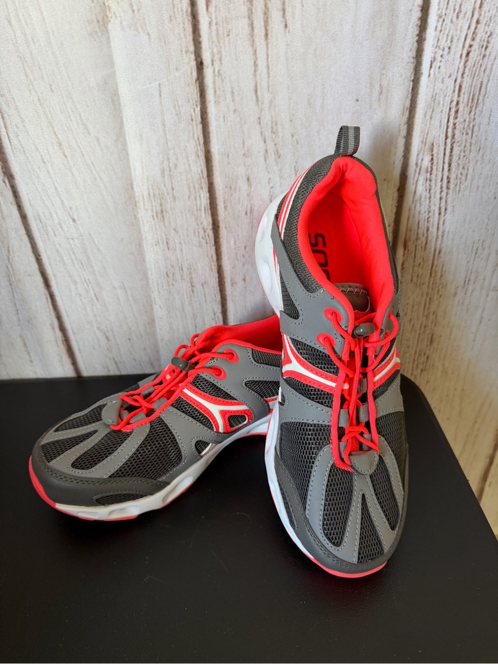 Speedo Women's Grey Pink Hybrid Hydro Comfort Water 4.0
Sneaker Size 9